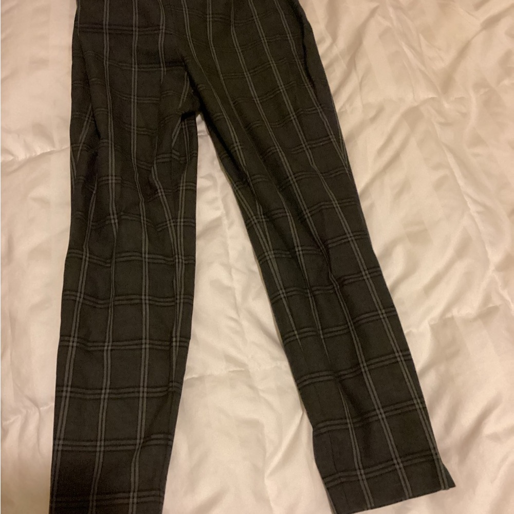 Women's Dark Gray Plaid Ankle Pants